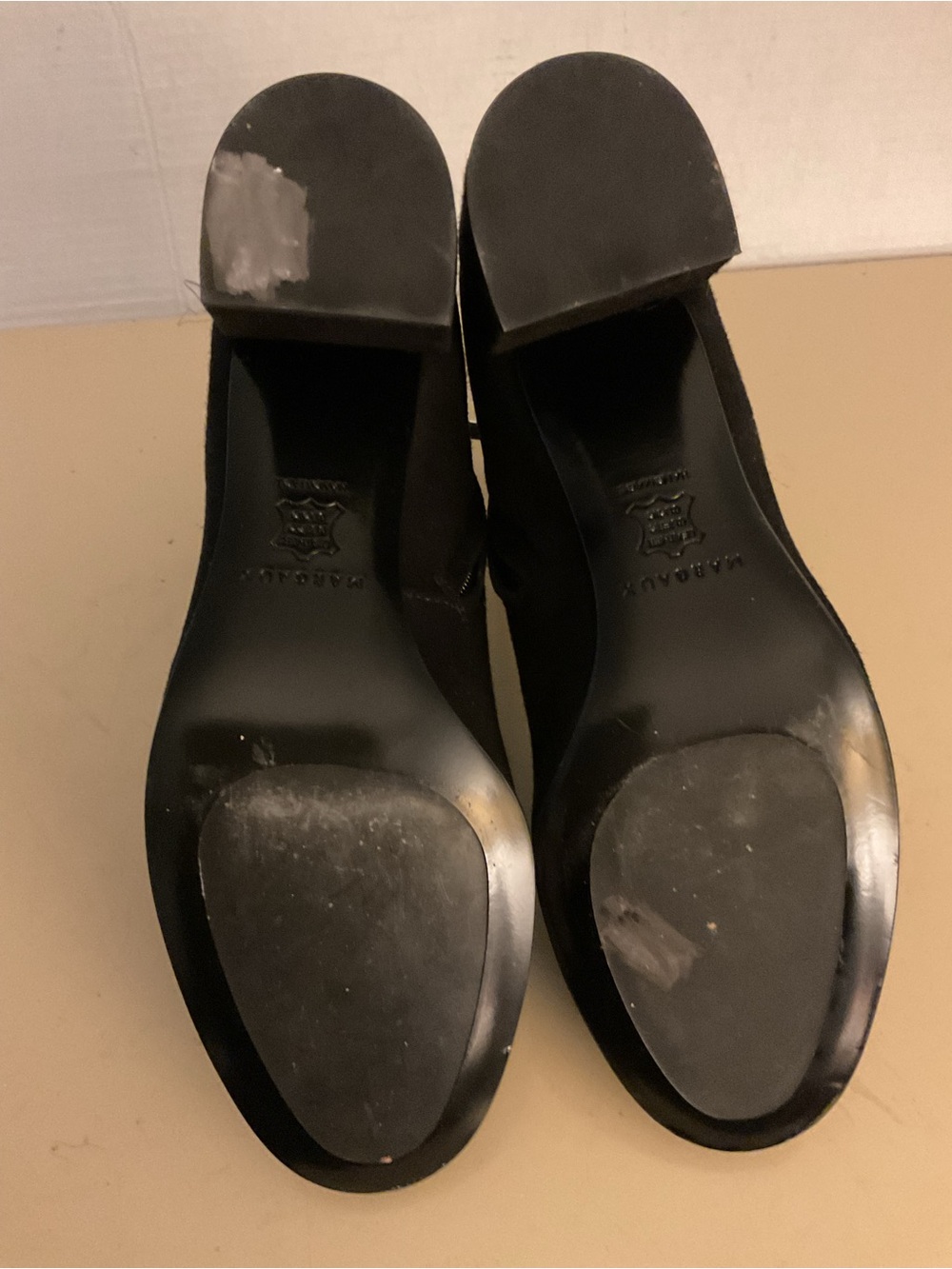 Margaux women Black Suede  Chelsea Heel boots US 7.5 Narrow - Picture 9 of 12